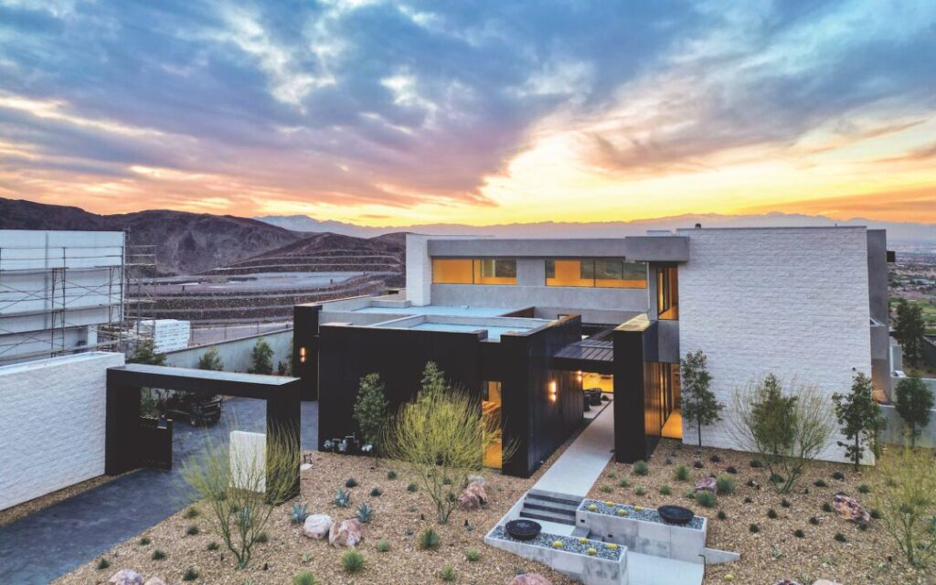 The Art of Blending In: Desert-Inspired Home Construction in Las Vegas