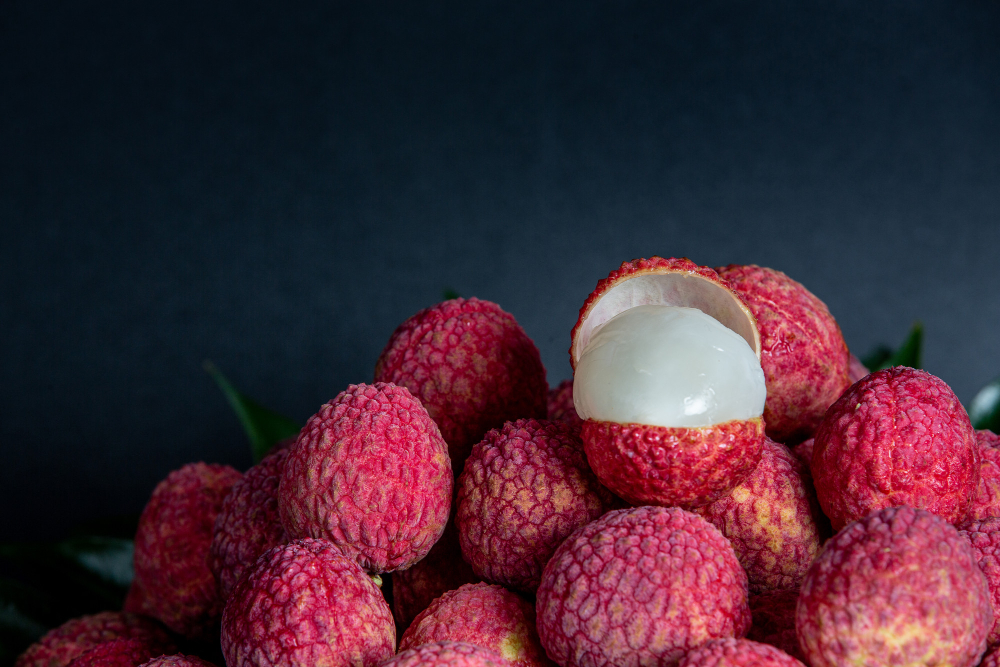 There Are Ten Outstanding Advantages of Eating Lychees.